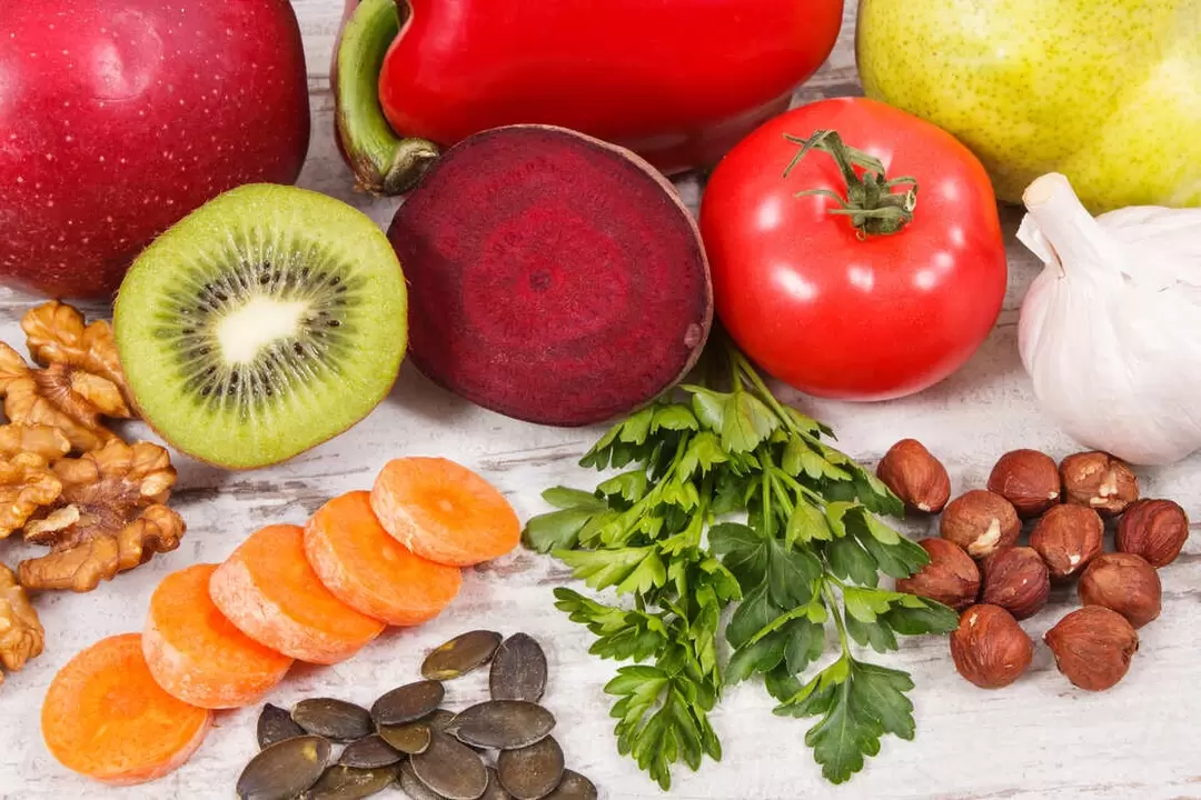 Исхраната на пациентите со гихт вклучува разновиден зеленчук и овошје